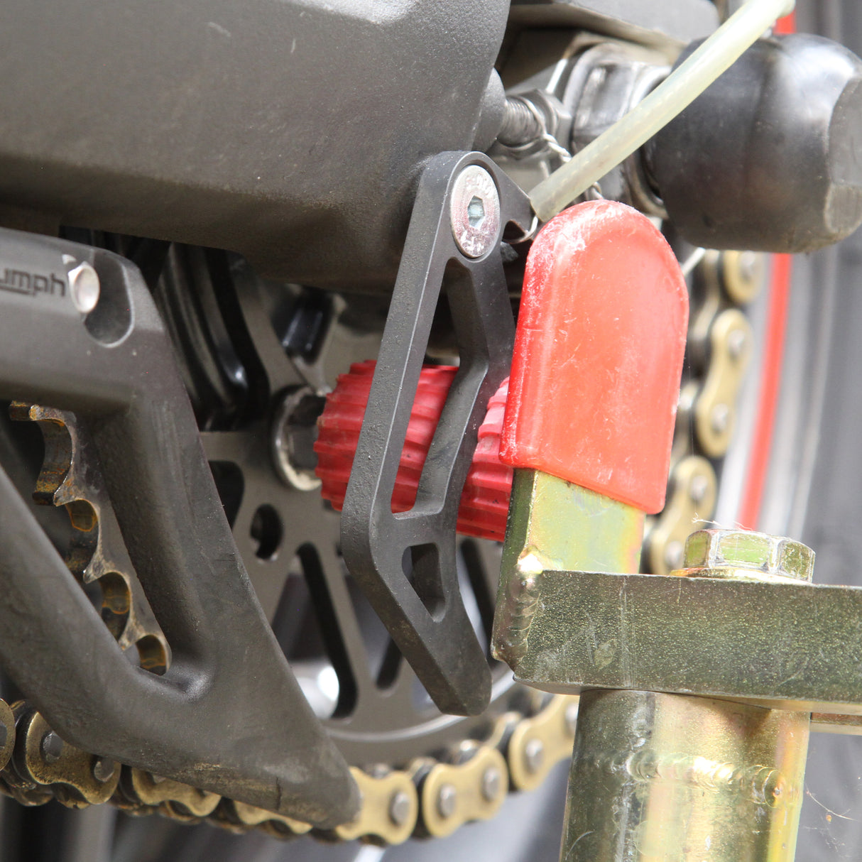 BARATELLI GP-SPEC SWINGARM LIFT KIT (TRIUMPH DAYTONA 675)